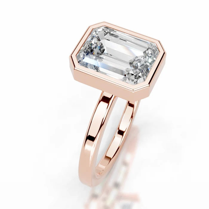 2 CT Solitaire Emerald Diamond Ring