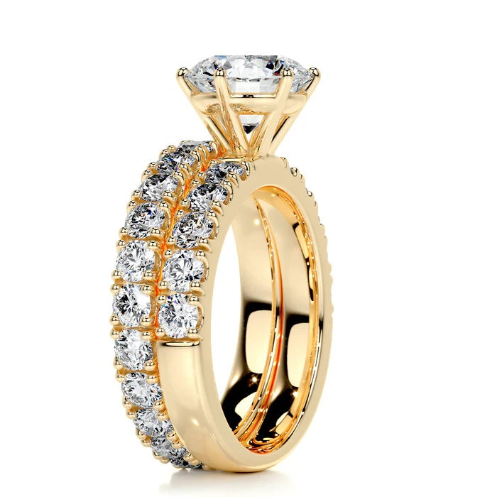 4 CT Brilliant Round Diamond Ring with Matching Band