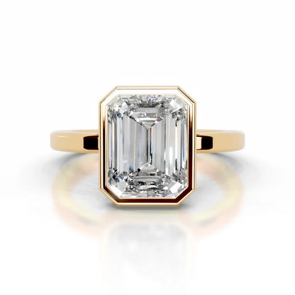 2 CT Solitaire Emerald Diamond Ring
