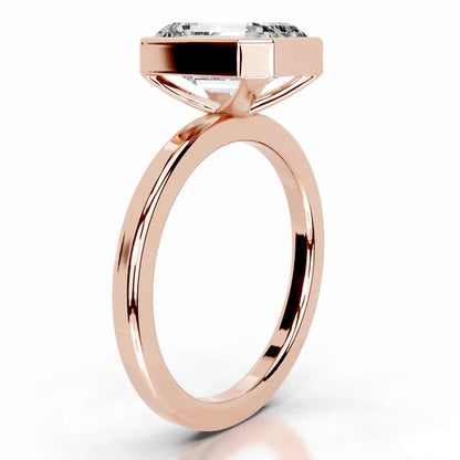2 CT Solitaire Emerald Diamond Ring