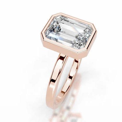 2 CT Solitaire Emerald Diamond Ring