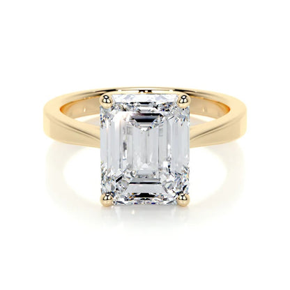 4 CT Solitaire  Emerald Ring