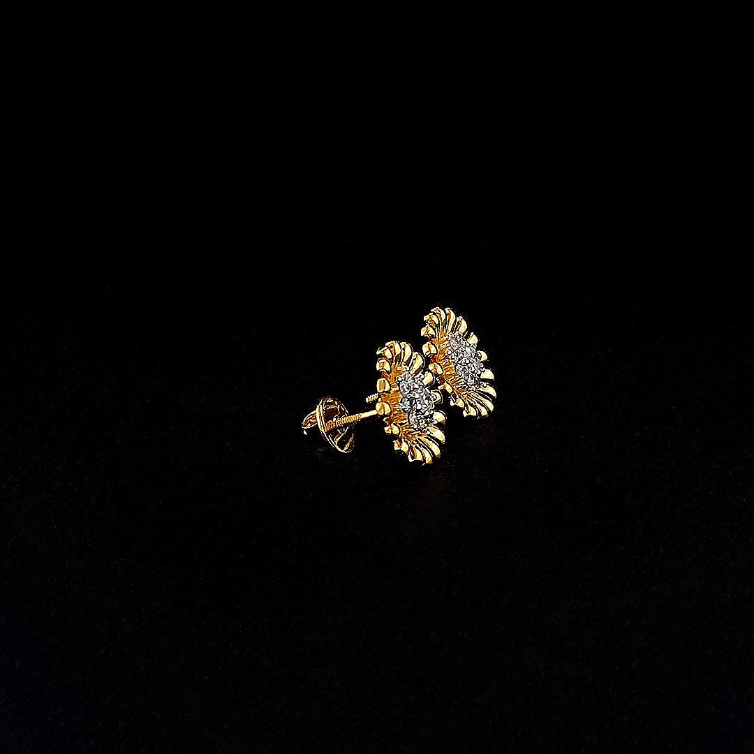 Elegant Floral Designed Earring