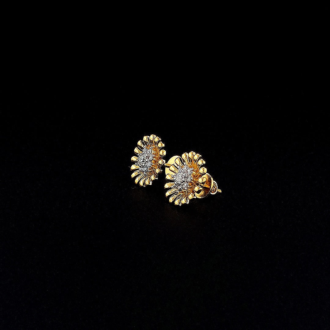 Elegant Floral Designed Earring