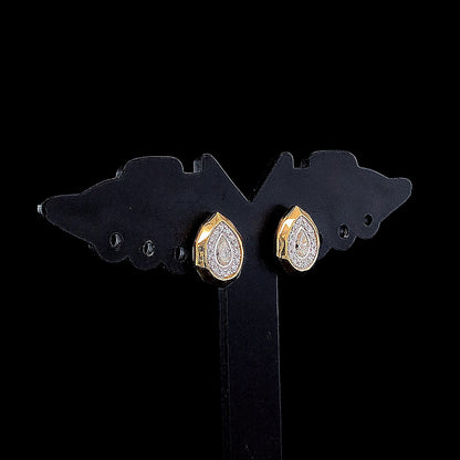 Stylish Round Diamond Pear Cluster Earring