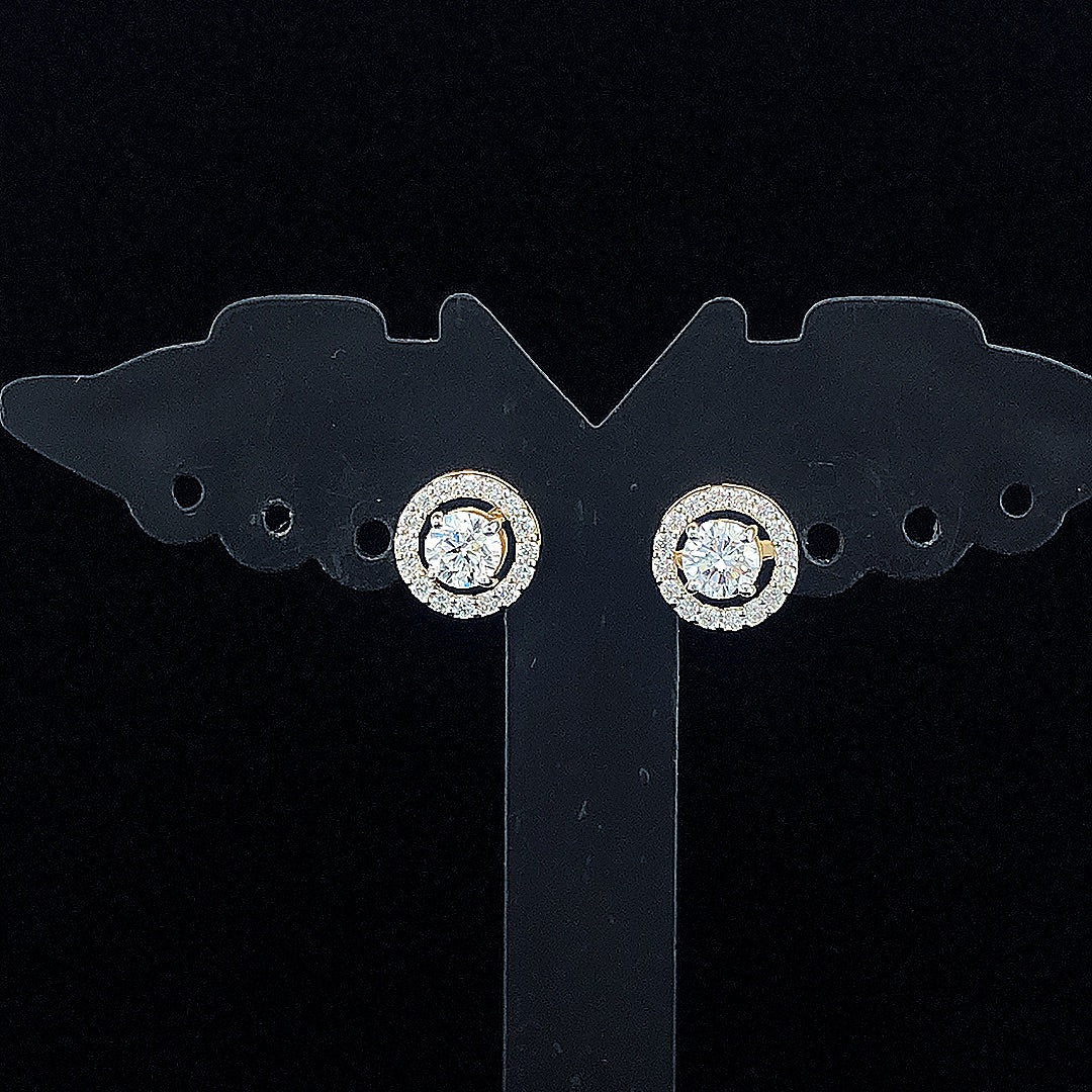 0.30cts Round Halo Diamond Earring