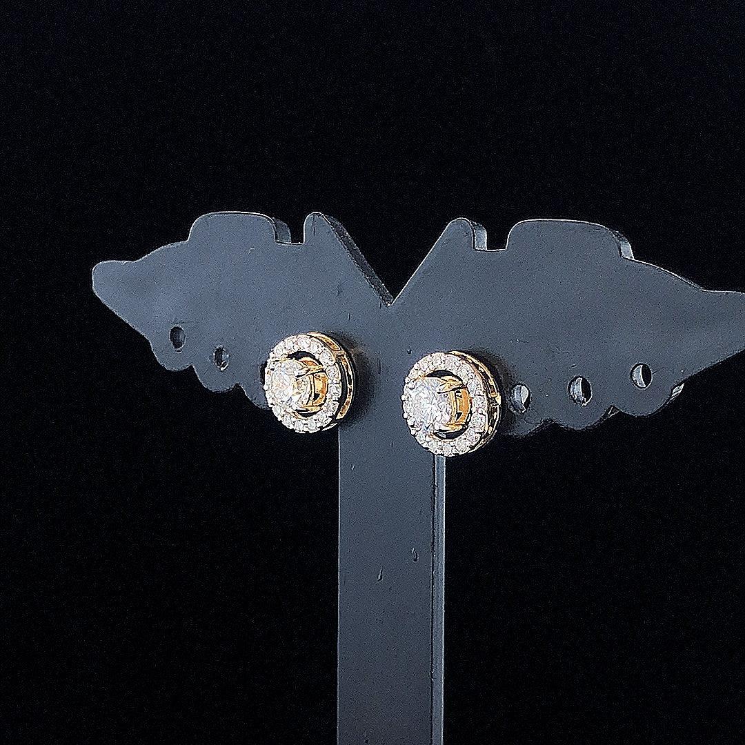 0.30cts Round Halo Diamond Earring