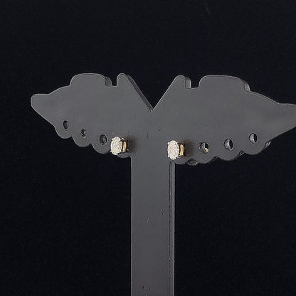 0.10cts Solitaire Oval Diamond Earring