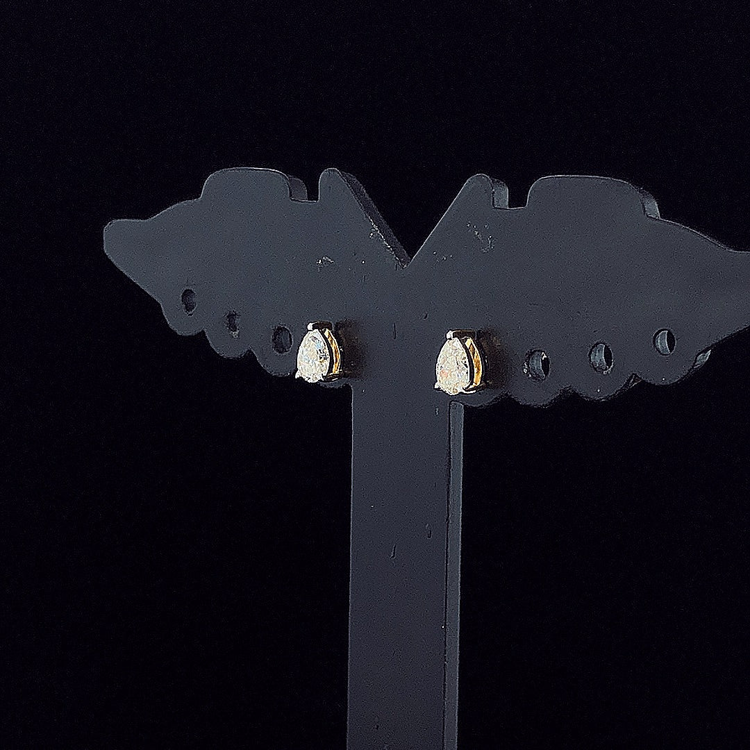 0.32cts Solitaire Pear Diamond Earring