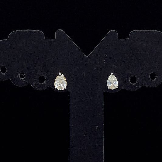 0.11cst Solitaire Pear Diamond Earring