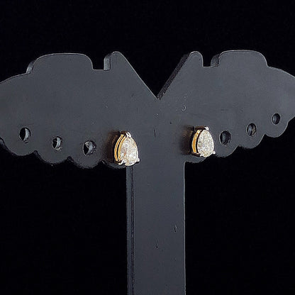 0.35cts Solitaire pear Diamond Earring