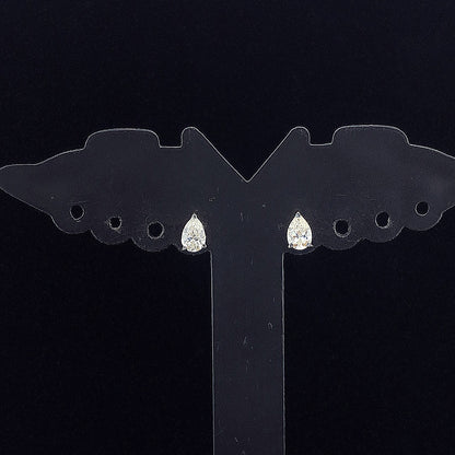 0.25cts Solitaire Pear Diamond Earring