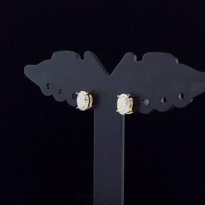 0.60cts Solitaire Oval Diamond Earring