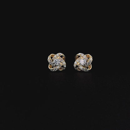 Stylish Round Diamond Swirl Earring