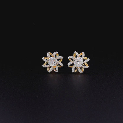 Elegant Swirl Shaped Diamond Earring